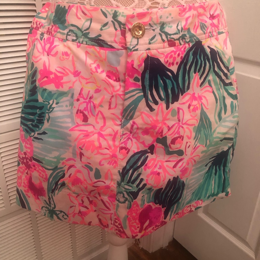 Lilly Pulitzer Skirt With Short Lining Underneath